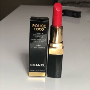 Chanel Corail Vibrant 480 lipstick